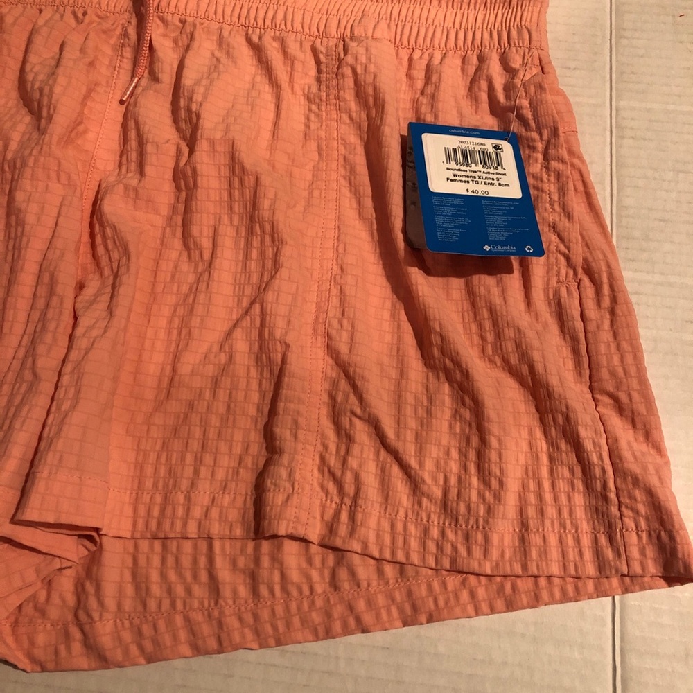 Columbia Women’s Size XL Boundless Trek Active Short Regular Fit 3" Inseam Pink - Picture 3 of 13